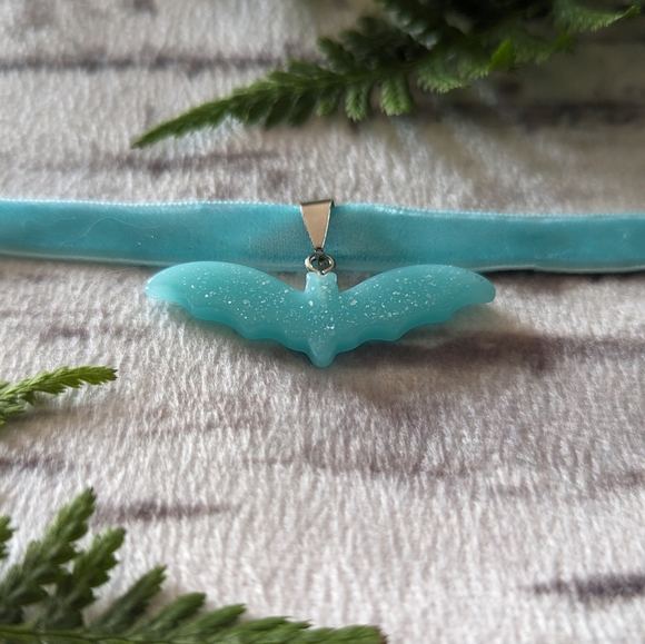 2/15$🖤 Bat choker - Picture 1 of 3